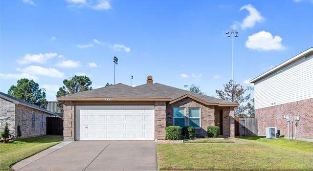 Photo of 5441 Camarillo Dr, Fort Worth, TX 76244