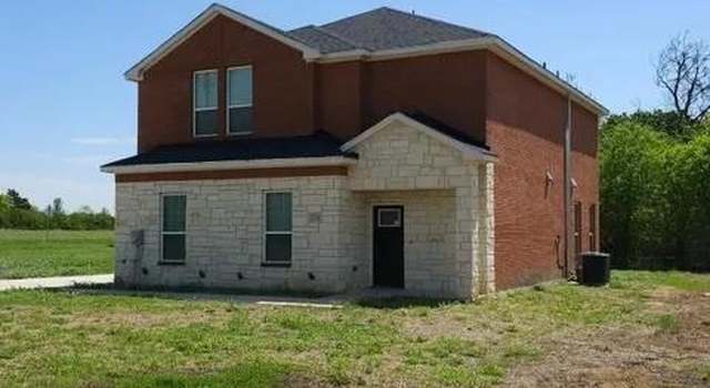 Photo of 2724 Pike Dr, Lancaster, TX 75134