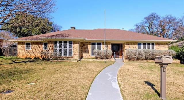 Photo of 2601 High Oak Dr, Arlington, TX 76012