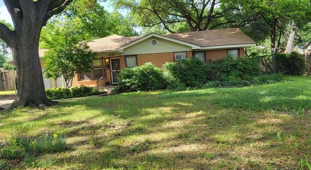 Photo of 1321 Ridgewood Ter, Arlington, TX 76012