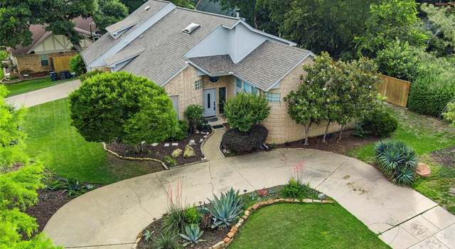 Photo of 844 Woodridge Dr, Fort Worth, TX 76120