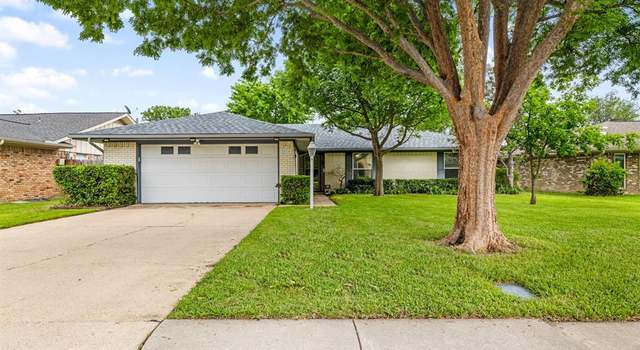 Photo of 2110 Brentwood Ln, Carrollton, TX 75006