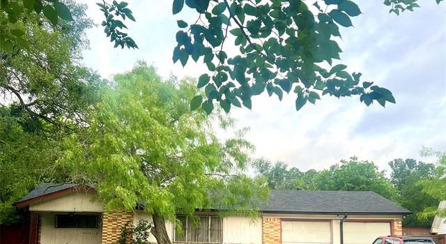 Photo of 4474 Burke Rd, Fort Worth, TX 76119