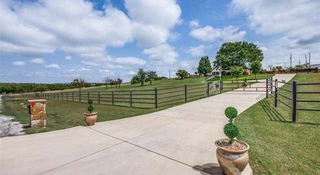 Photo of 105 John Chisholm Rd, Weatherford, TX 76087