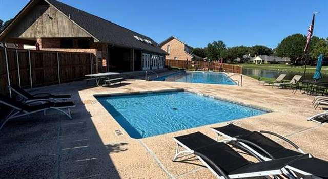 Photo of 204 Mill Run Dr, Longview, TX 75604