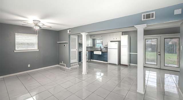 Photo of 4117 Field St, Haltom City, TX 76117