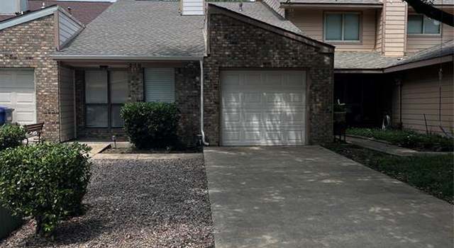 Photo of 219 Mccarley Pl, Mckinney, TX 75071