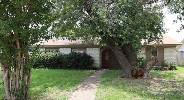 Photo of 914 Laguna Dr, Garland, TX 75043