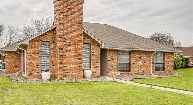 Photo of 821 Rosehill Ln, Cedar Hill, TX 75104