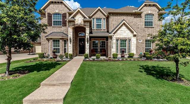 Photo of 906 Hidden Lakes Dr, Cedar Hill, TX 75104