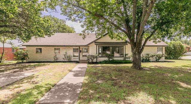 Photo of 3909 Trail Lake Dr, Fort Worth, TX 76109