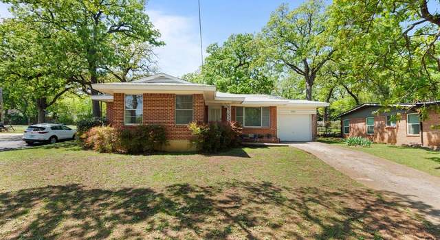 Photo of 1330 S Pecan St, Arlington, TX 76010