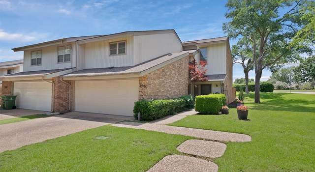 Photo of 2902 Woodcroft Cir, Carrollton, TX 75006