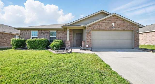 Photo of 1418 Feather Crest Dr, Krum, TX 76249