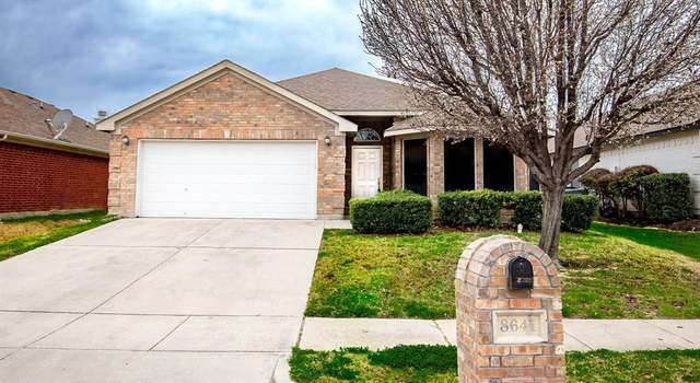 Photo of 8641 Corral Cir, Fort Worth, TX 76244