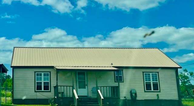 Photo of 825 Oaks Crossing Rd, Mineral Wells, TX 76067