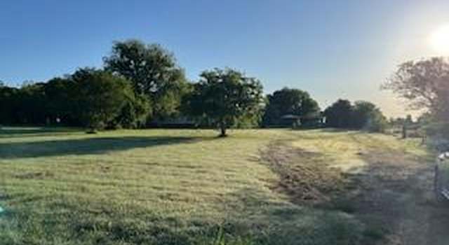 Photo of 203 Dalrex, Bruceville, TX 76630