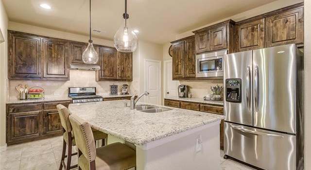 Photo of 940 Kirby Dr, Argyle, TX 76226