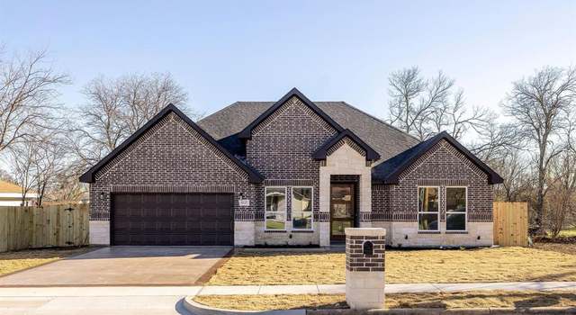 Photo of 8121 Raymond Ave, White Settlement, TX 76108