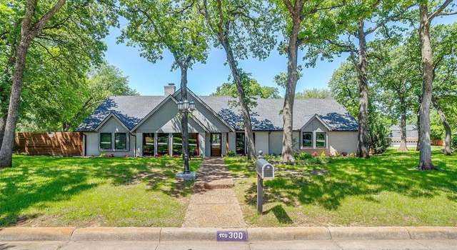 Photo of 300 Highwoods Trl, Fort Worth, TX 76112