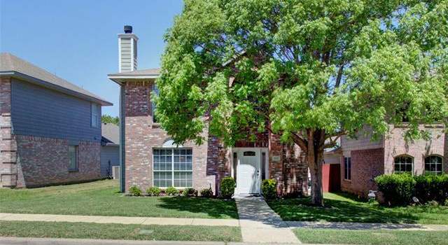Photo of 222 High Pointe Ln, Cedar Hill, TX 75104