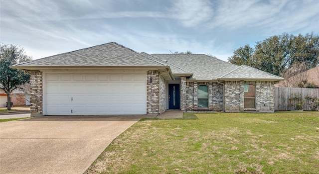 Photo of 1901 Ashley Dr, Fort Worth, TX 76134