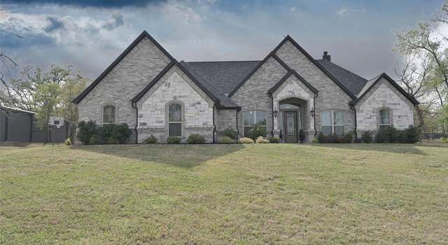 Photo of 3029 Fossil Oaks Dr, Azle, TX 76020