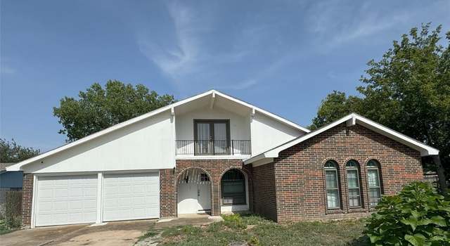 Photo of 2509 Stonehurst Ct, Arlington, TX 76014