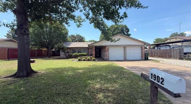 Photo of 1902 SE 9th St, Mineral Wells, TX 76067