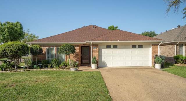 Photo of 2902 Big Oaks Dr, Garland, TX 75044