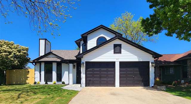 Photo of 227 Rodeo Dr, Keller, TX 76248