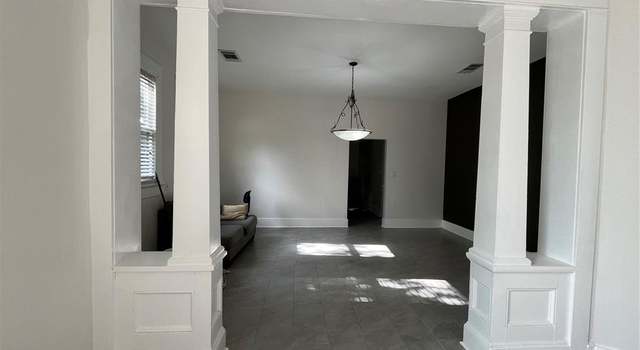 Photo of 915 W 3rd St, Taylor, TX 76574