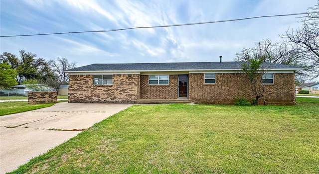 Photo of 1107 N 16th St, Haskell, TX 79521