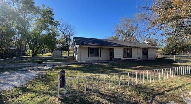 Photo of 502 Palmer St, Bangs, TX 76823