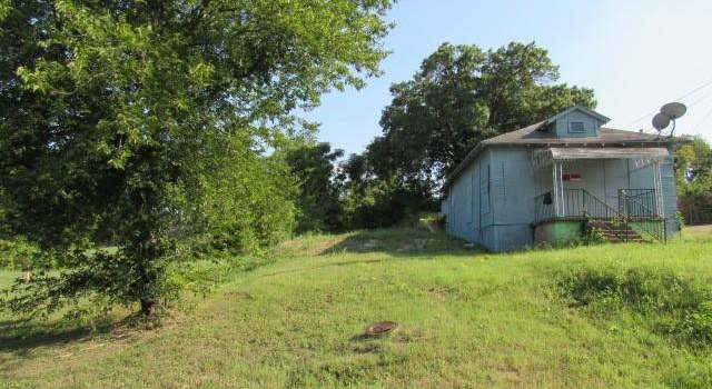 Photo of 1402 Hutchins Ave, Dallas, TX 75203