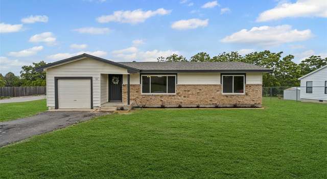 Photo of 701 E 2nd St, Weatherford, TX 76086