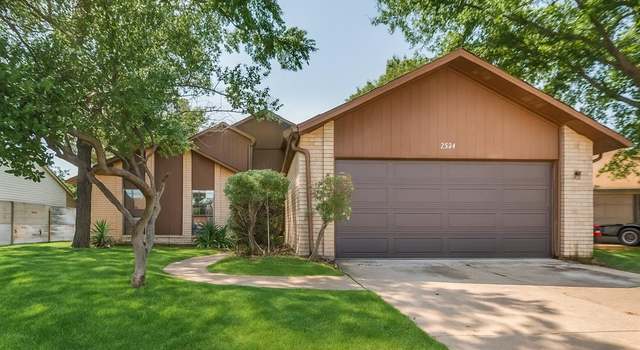 Photo of 2324 Escalante Ave, Fort Worth, TX 76112