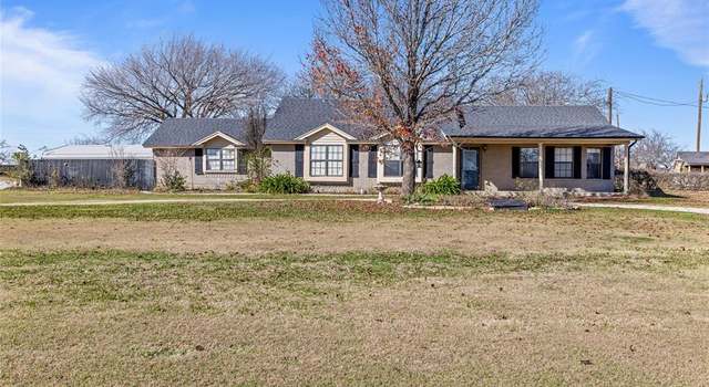 Photo of 109 Bluebonnet Dr, Decatur, TX 76234