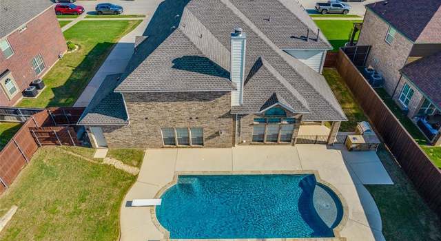 Photo of 1348 Meadowview Dr, Kennedale, TX 76060