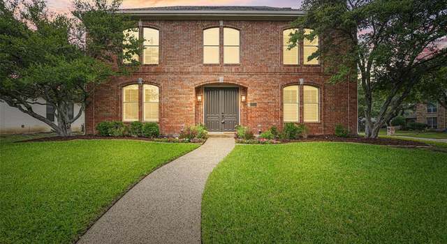 Photo of 18115 Hollow Oak Ct, Dallas, TX 75287