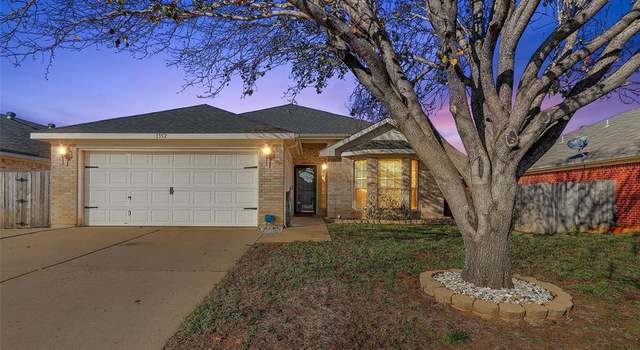 Photo of 1352 Meadowbrook Ln, Crowley, TX 76036