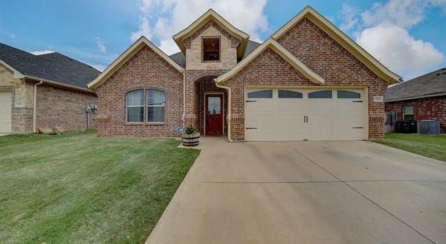 Photo of 1229 Fallow Deer Dr, Fort Worth, TX 76028