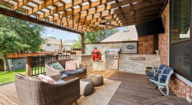 Photo of 2404 Southern Oak Dr, Irving, TX 75063