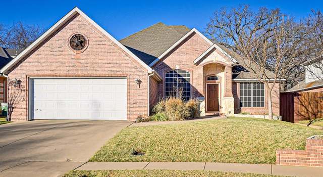 Photo of 7308 Heritage Oaks Ct, Arlington, TX 76001