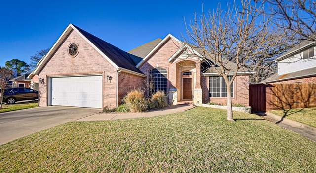 Photo of 7308 Heritage Oaks Ct, Arlington, TX 76001