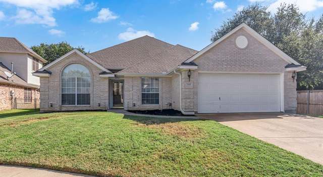 Photo of 3113 Dogwood Ct, Bedford, TX 76021