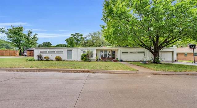 Photo of 6057 Wonder Dr, Fort Worth, TX 76133