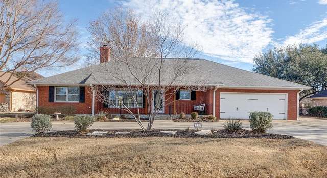 Photo of 212 Kiowa Dr N, Lake Kiowa, TX 76240