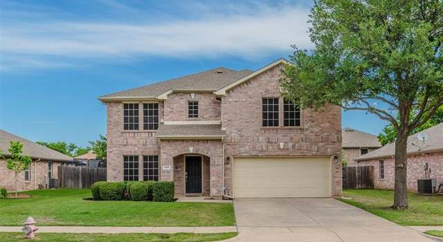 Photo of 605 Midpark Dr, Euless, TX 76039