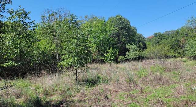 Photo of 1070 Kerry Ln, Azle, TX 76020